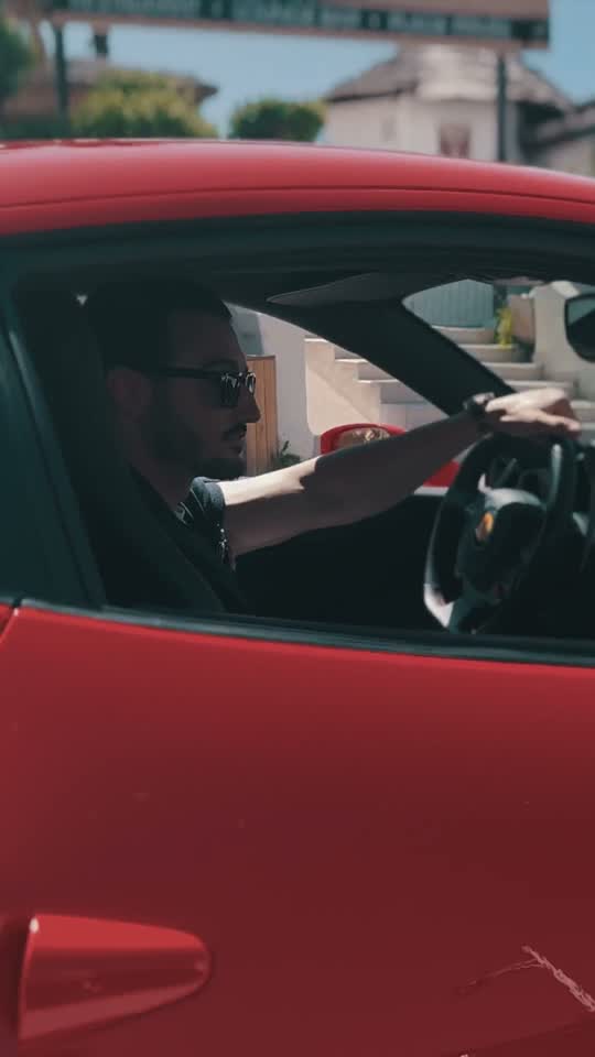 Vidéaste indépendant ou agence : comment choisir sur la Côte d'Azur ?